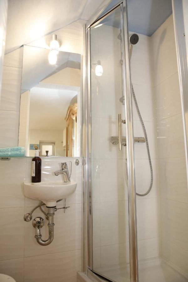 Holiday Home Yan With Bay View โวดีเซ ภายนอก รูปภาพ
