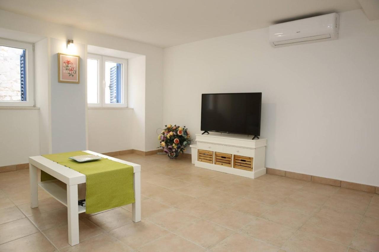 Holiday Home Yan With Bay View โวดีเซ ภายนอก รูปภาพ