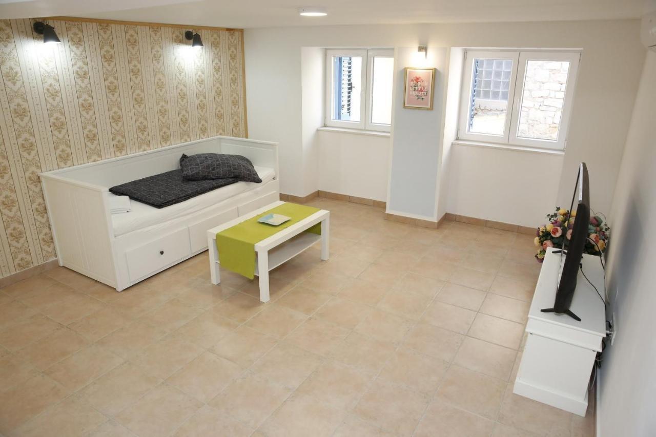Holiday Home Yan With Bay View โวดีเซ ภายนอก รูปภาพ